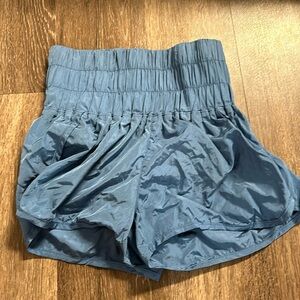 Free people, high waisted shorts in blue